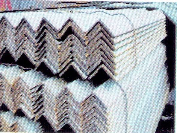 Equal Angles Bar